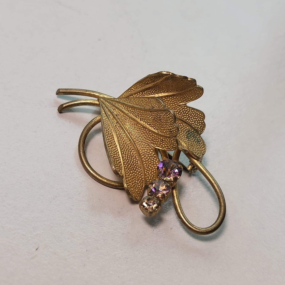 Vintage BSK Gold Tone Ginkgo Leaf Brooch OS Gold Purple Rhinestone MCM Pin